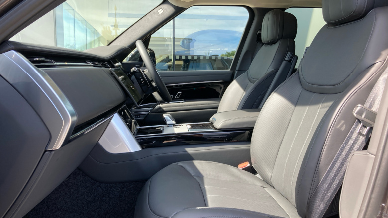 Land Rover Range Rover 3.0 P460e SE 4dr Auto Estate